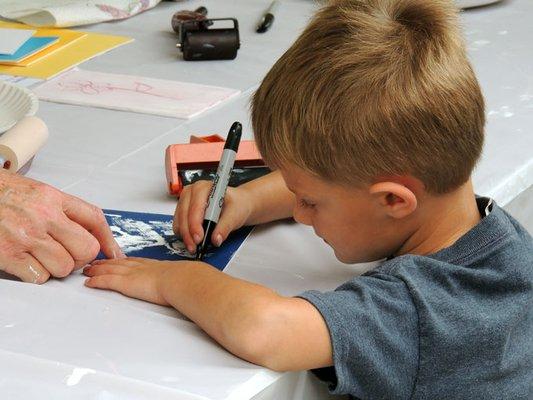 Our Young @ Art offers a variety of art activities for kids!