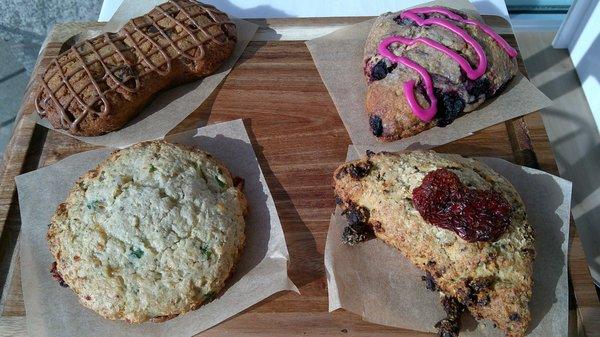 Scones!
(Peanut Butter Chocolate, Blueberry, Cheddar Chive, Spicy Tomato Basil)