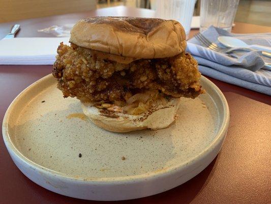 Crispy chicken sandwich