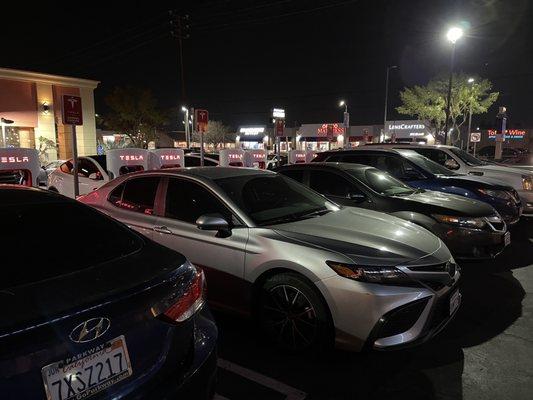 General parking is allowed at this Tesla Supercharger location.