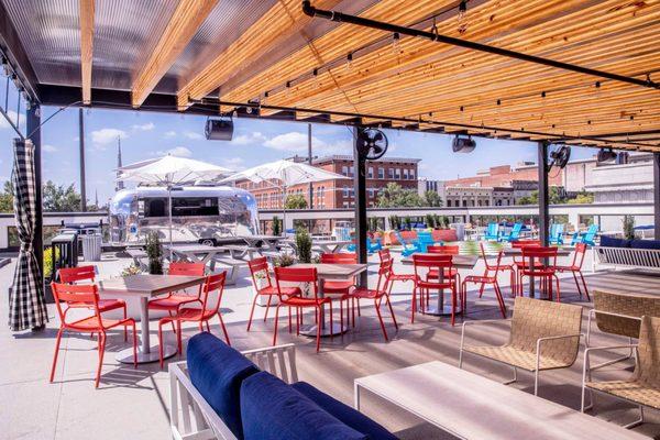 Rooftop bar and live music. Exclusive members options and the best drinks in Augusta.