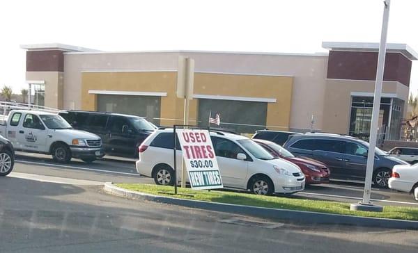 Tire Sign