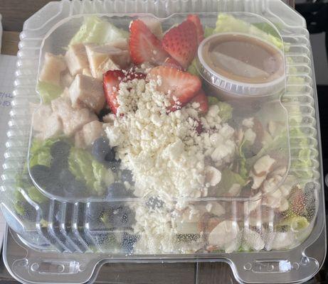 Berry Salad with Chicken