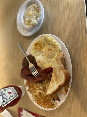 The Smokehouse Platter with Grits