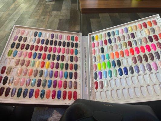 Shellac nail colours