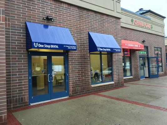 One Stop Dental
in the heart of Plainfield ,in close proximity to Dunkin Donuts and Subway