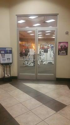 Entrance to women gym! Easy access, lot of weights and machines!