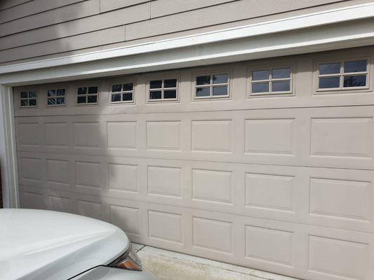 Short panel garage door