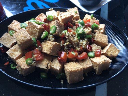 椒鹽豆腐 Spicy Salt Tofu