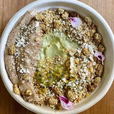 PINEAPPLE MATCHA Smoothie Bowl