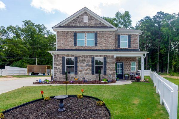 Real Estate photography - drone image of front yard