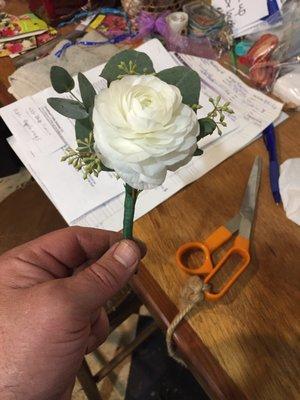 Ahh a ranunculus boutonniere