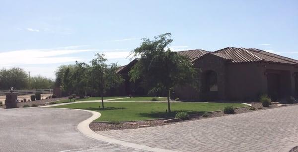 PAVERS, GATES, BLOCK WALL, MAIL BOX..GREAT WORK