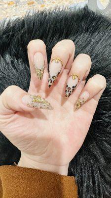 Classy Nails & Spa Salon