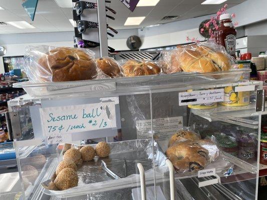 Desserts + sweet breads (taro, red bean) and sesame balls which they will heat for you upon request!