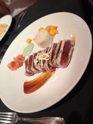 Wasabi champagne sauce with tuna