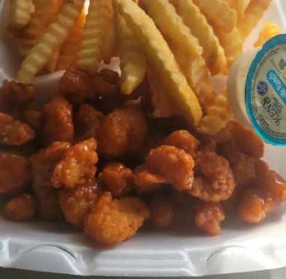 Buffalo shrimp basket