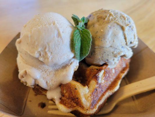 Devoto Heirloom Apple-Pecan Crisp & Cento Coffee Stracciatella Waffle