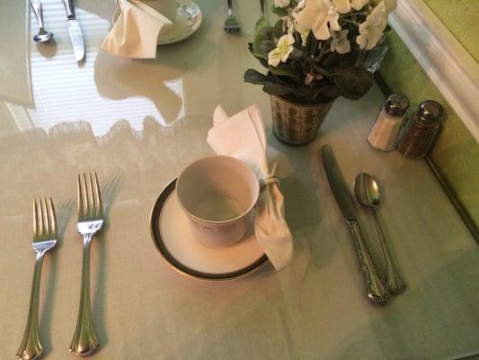 Table place setting