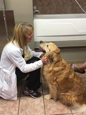 Dr. Evans having some one-on-one smiles with her patient! We like seeing them this happy!