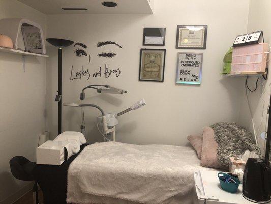 Facial and eyelashes studio