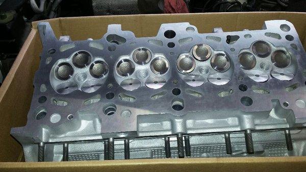 Cylinder head with 20 new valves for Audi tt.