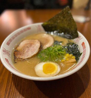 TONKOTSU RAMEN (WHITE KING) PORK*