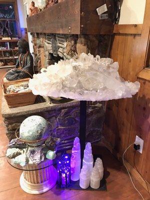 Gorgeous energy from this beautiful quartz at the entrance .  Omg!