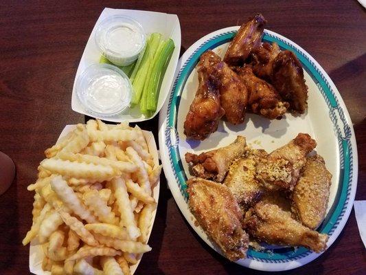 dozen wings & small fries