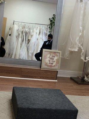 Creepy male employee who harassed my sister and cousin during their bridal appointment