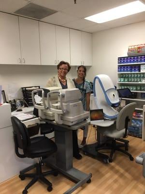 Meet our office manager Moira and optometric tech Victoria