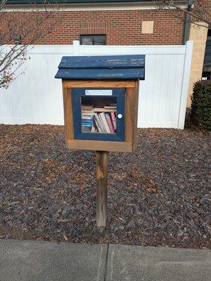 Rotary Club of South Granville Little Free Library, Creedmoor