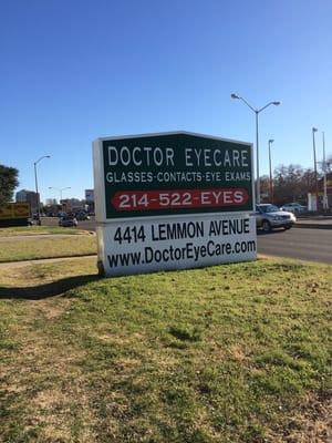 Sign for Doctor Eyecare on Lemmon Ave