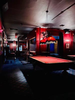 Upstairs - Q's Billiard Club