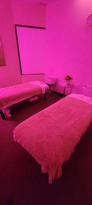 My friend and I received hot stone massages in this couples room. It was soo tranquil and relaxing in there.