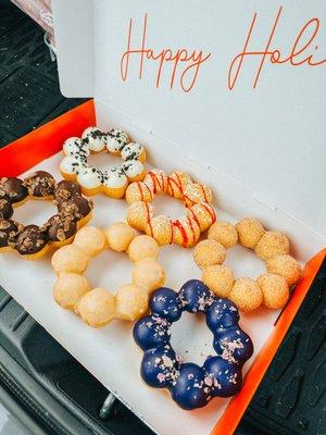 Half Dozen: Chocolate, Cookies & Cream, Original Glaze, Funnel Cake, Ube, and Cinnamon Sugar