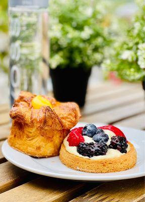 Lemon Cruffin and fruit tart - great way to finish a meal