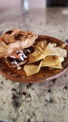 Asada Torta with chips