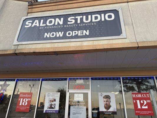 Salon Studio