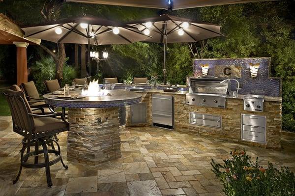 A gorgeous outdoor entertainment area - let All Valley BBQ, Spa & Fireplace supply YOU with quality outdoor products!