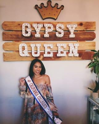 Miss California Collegiate America Savannah visiting Gypsy Queen