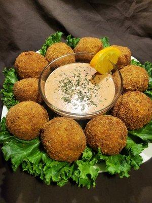 Crab Balls w/Creamy Cocktail Sauce