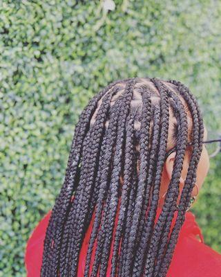 Big knotless braids