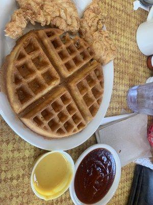 pretty brown waffle&chicken tenders