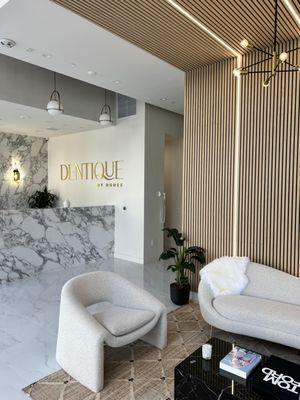 Luxury personalized dentistry - Dentique by Ruhee