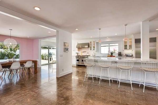 Kitchen/living room area