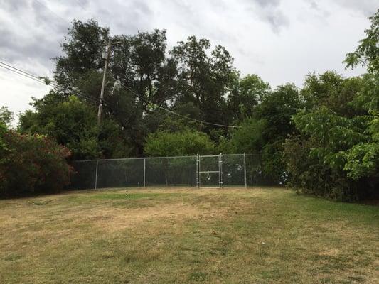 Our new chain link fence thanks to riverside home improvement.