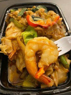 Pad Kee Mau (Drunken Noodles Spicy Hobo Noodle)