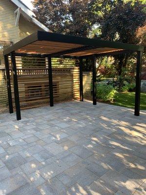 New pergola! Great for outdoor barbecues!