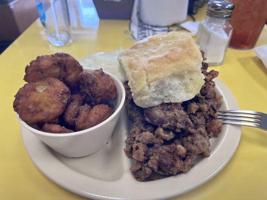 Chicken livers, fried squash, mashed potatoes, biscuit, and sweet tea